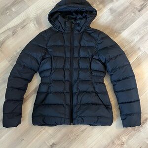 North face Women's Black Puffer Jacket